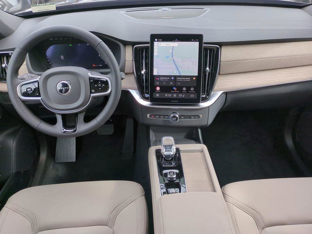 2026 Volvo XC90 Plus - Photo 11