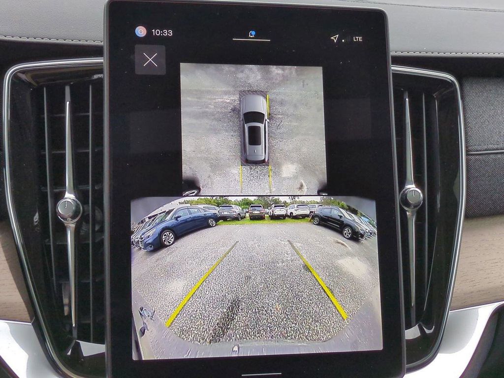 2026 Volvo XC90 Plus - Photo 19