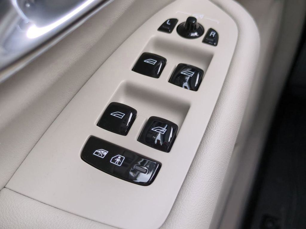 2026 Volvo XC90 Ultra - Photo 21