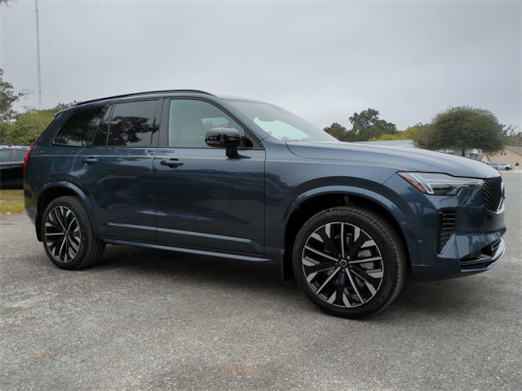 New 2026 Volvo XC90 B6 Ultra Dark Theme 7-Seater SUV