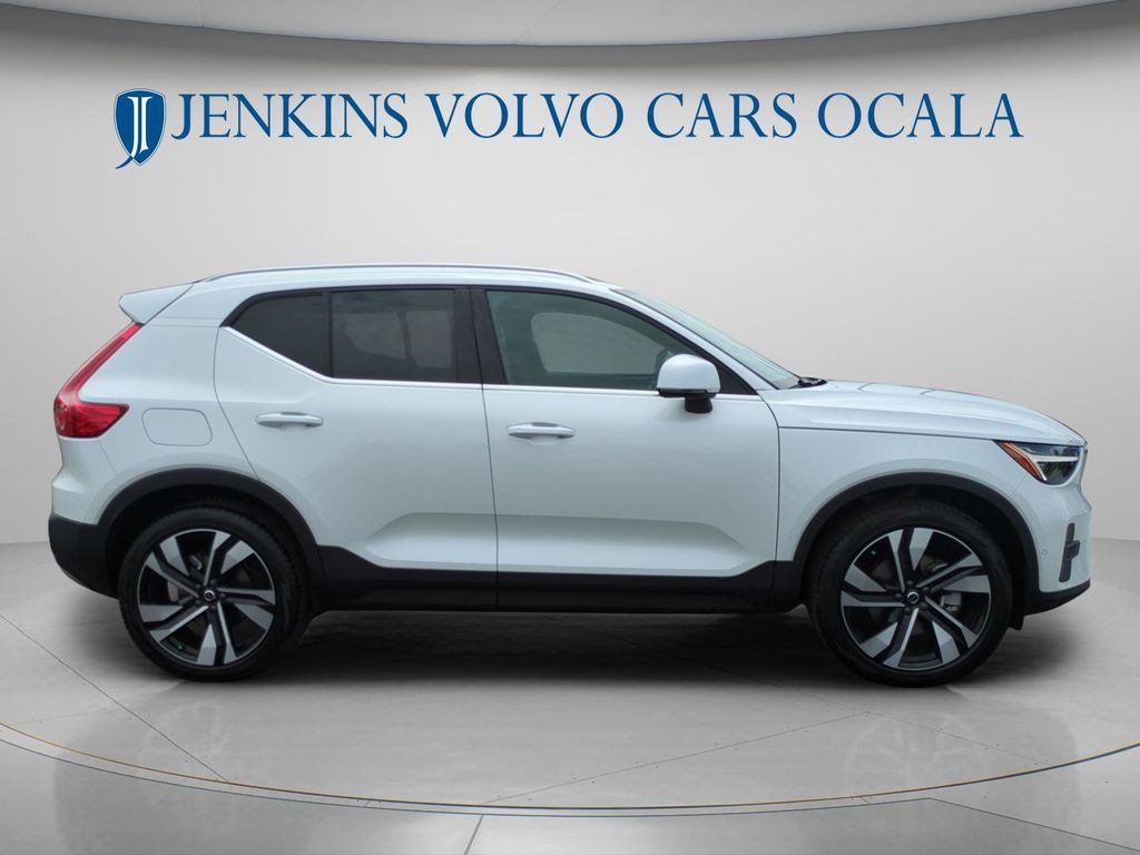 Certified 2024 Volvo XC40 Ultimate SUV