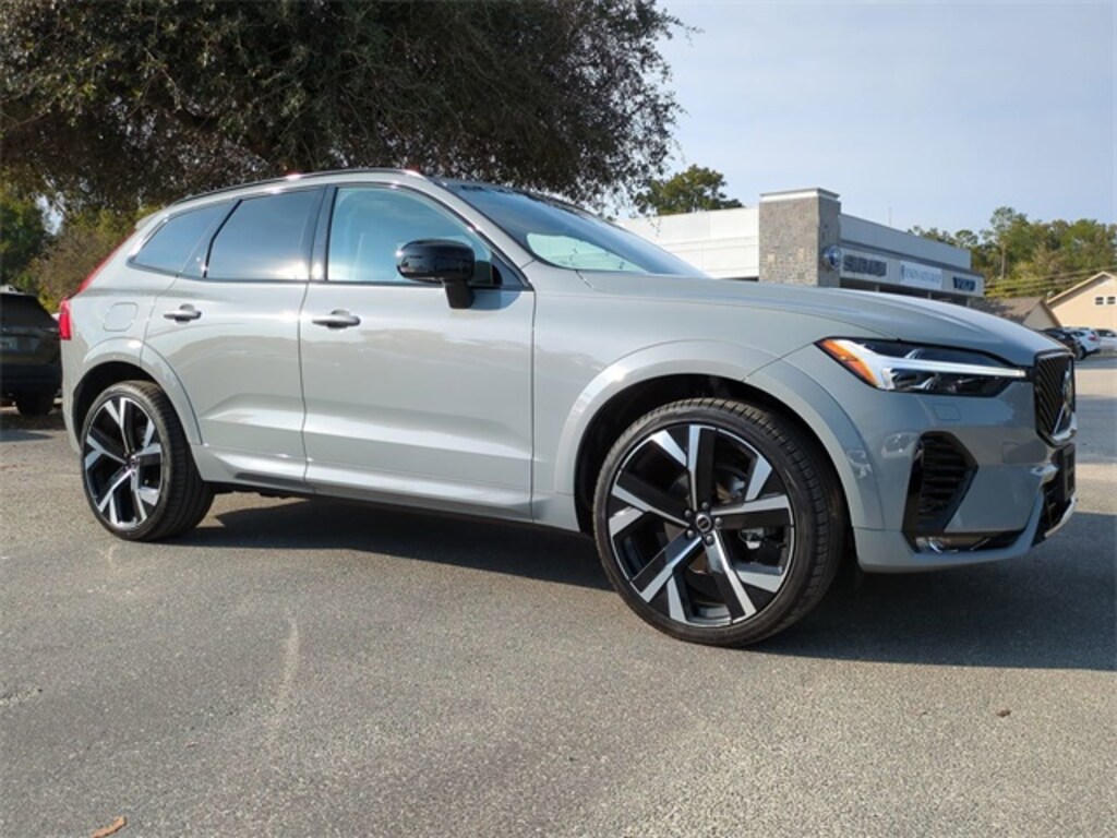 New 2026 Volvo XC60 B5 Ultra SUV
