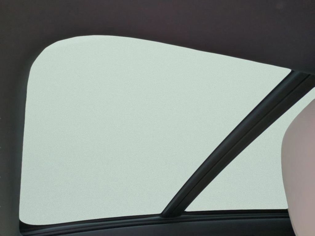 2026 Volvo XC90 Plus - Photo 16