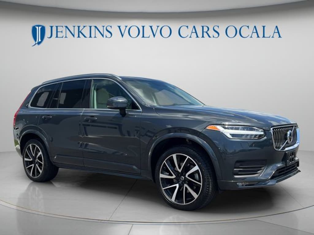 Used 2022 Volvo XC90 T6 Momentum SUV