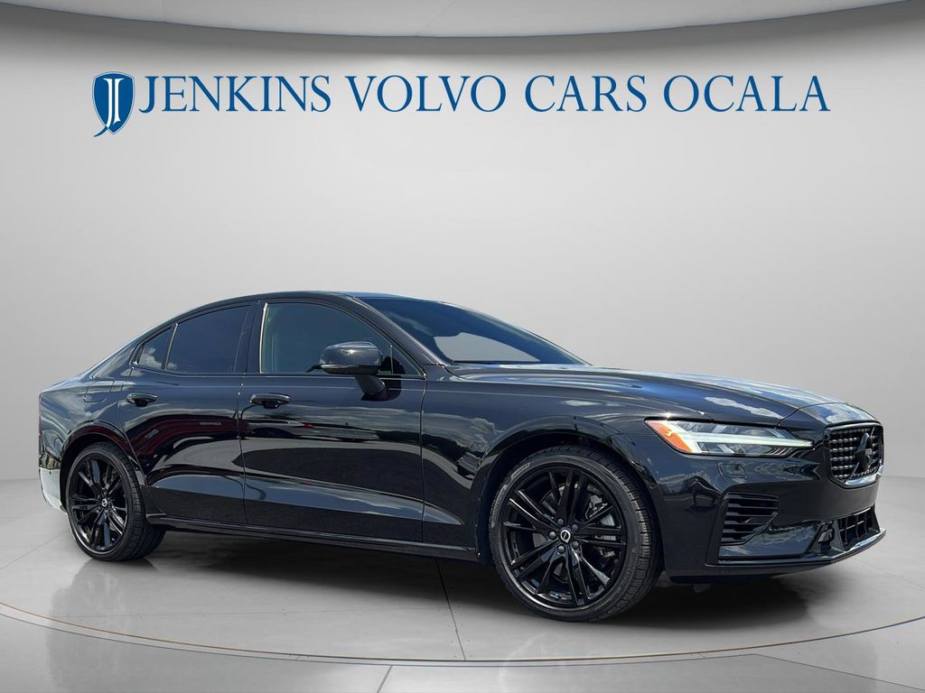 2022 Volvo S60 T8 Recharge Blk Ed R-Design Ex Range AWD's photo