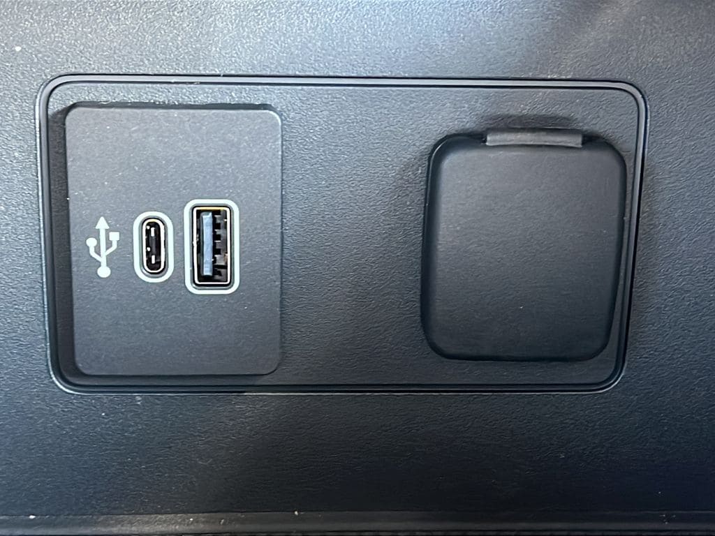 2026 Ford Explorer Active - Photo 21