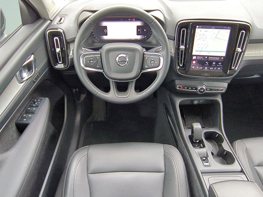 2024 Volvo XC40 Core - Photo 13