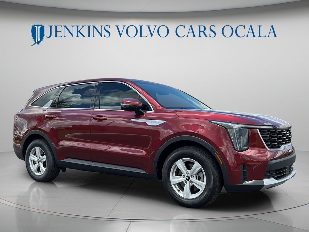 Used 2025 Kia Sorento LX SUV