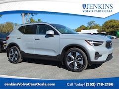 2025 Volvo XC40 B5 Core Bright Theme SUV