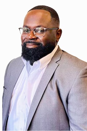 Staff member James Brown from ID_486e690a7009