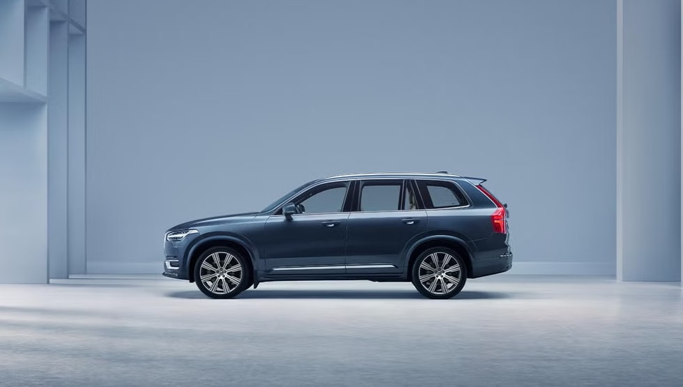 2025-volvo-xc90-mh-side-view-gen.png