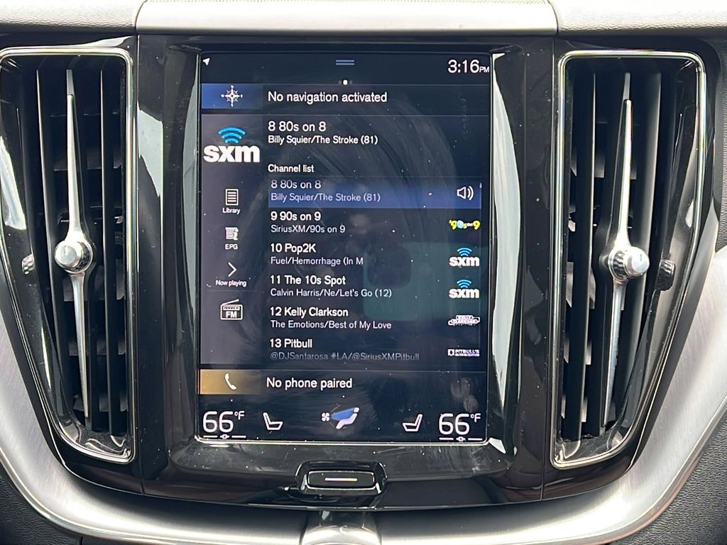 2020 Volvo XC60 Momentum - Photo 14