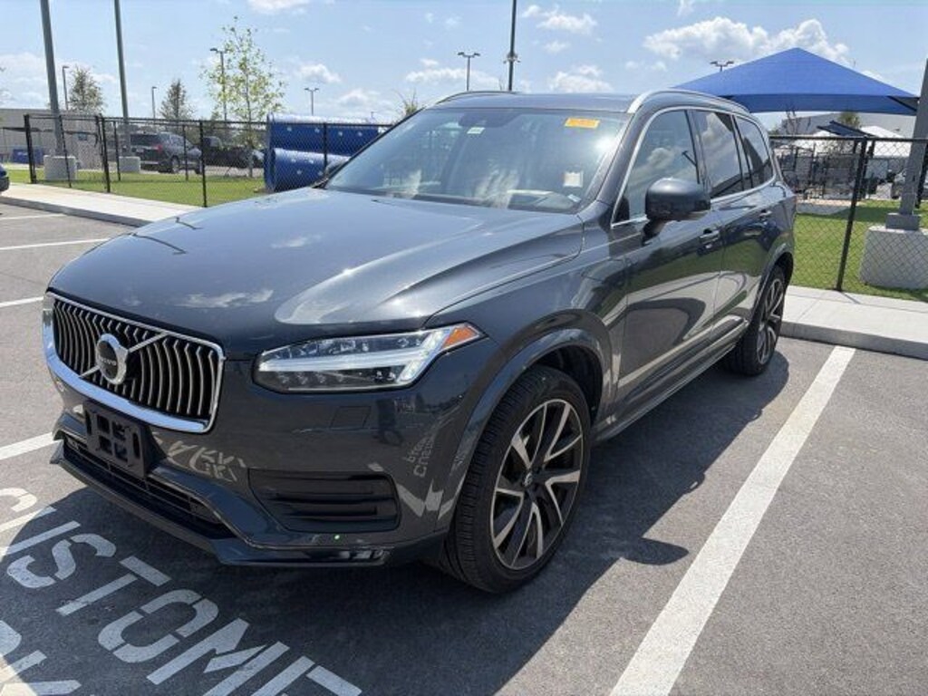Used 2022 Volvo XC90 T6 Momentum SUV