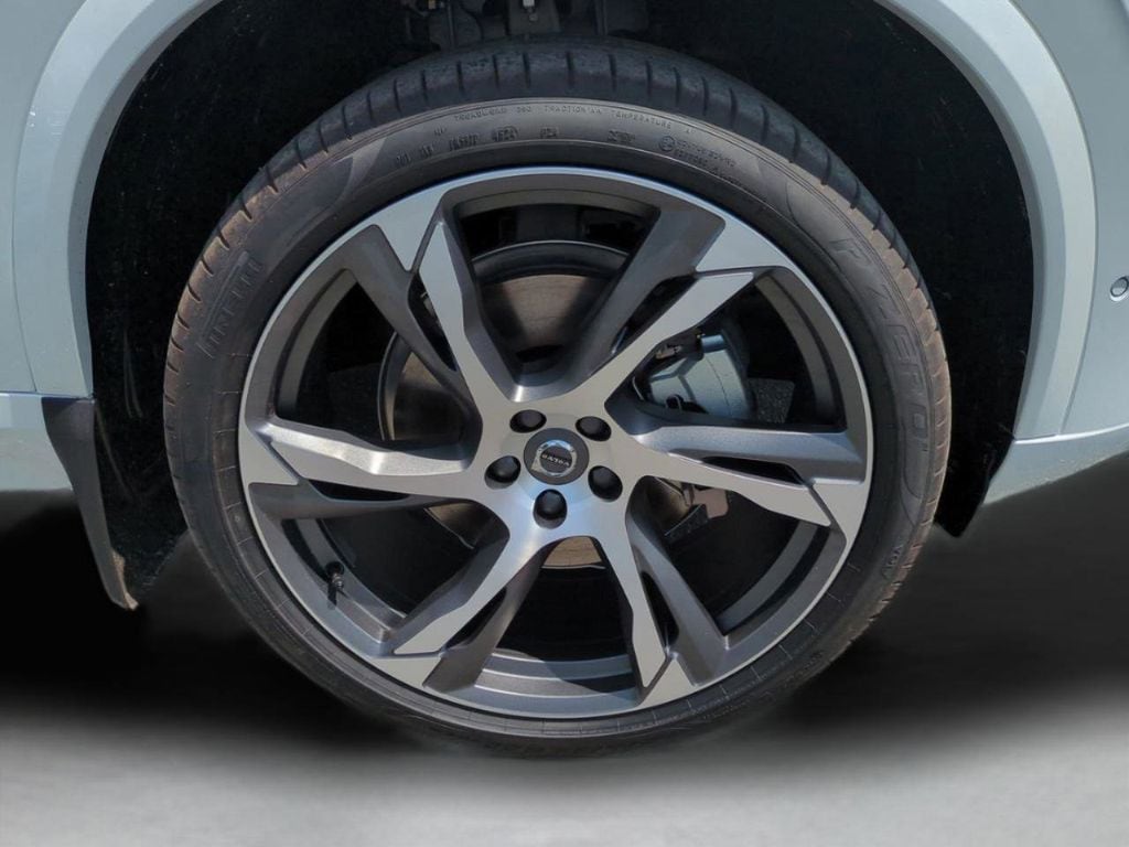 2026 Volvo XC90 Ultra - Photo 11