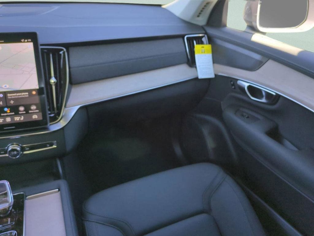 2026 Volvo XC90 Plus - Photo 13