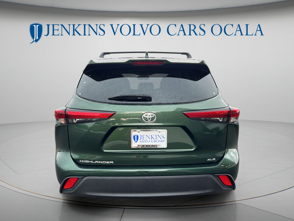 2023 Toyota Highlander XLE - Photo 4