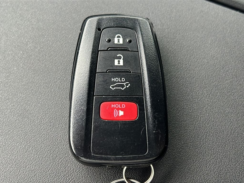 2023 Toyota Highlander XLE - Photo 28