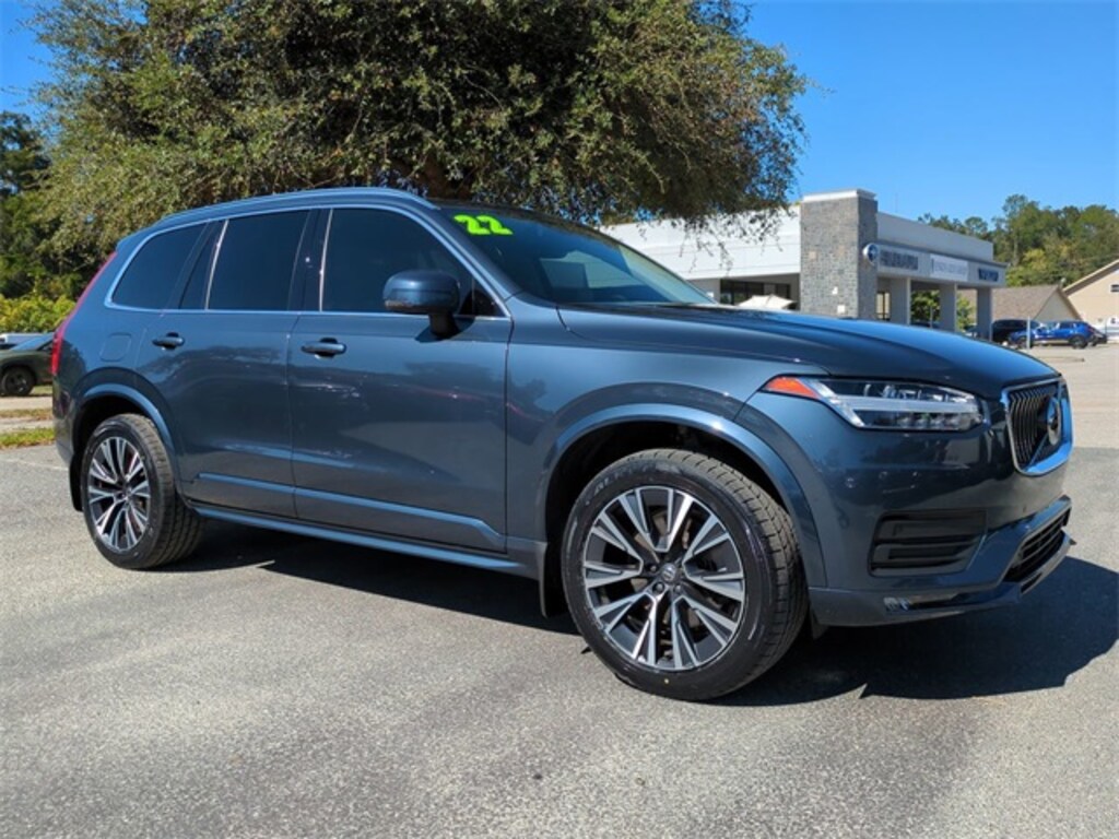 Used 2022 Volvo XC90 T5 Momentum SUV