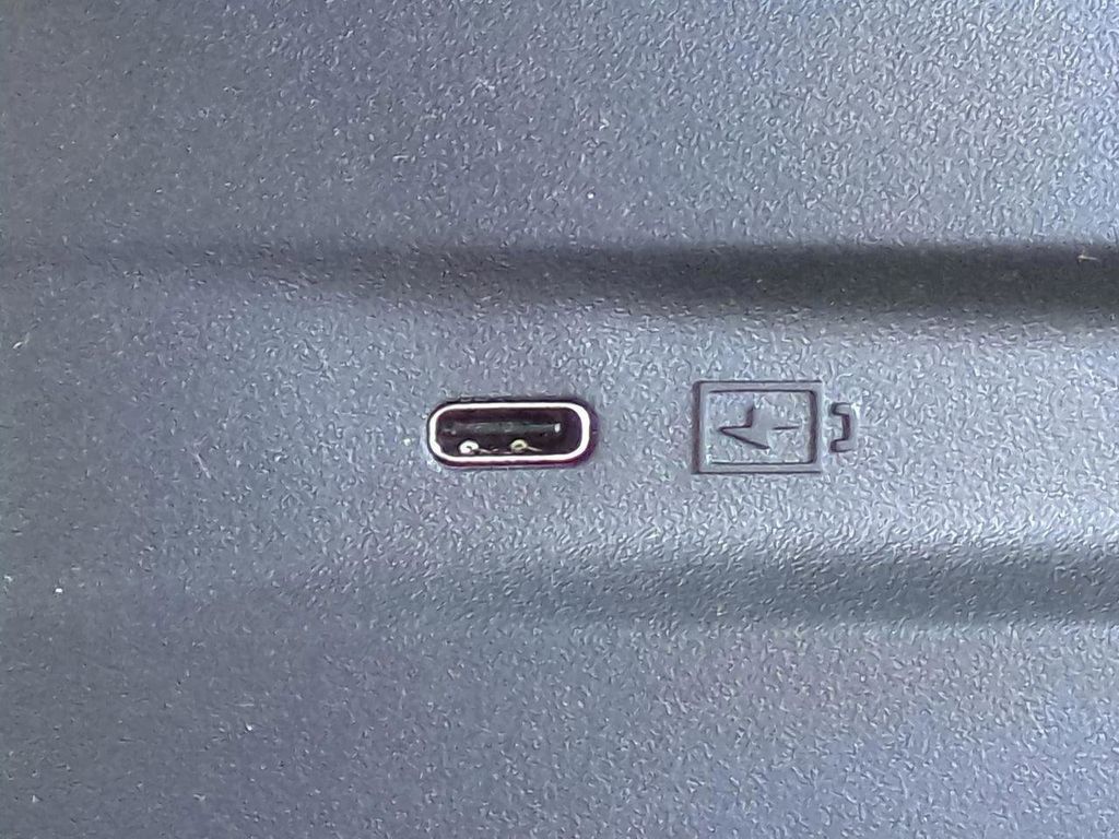 2025 Volvo EX90 Ultra - Photo 21
