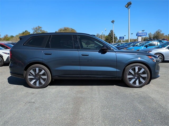 2025 Volvo EX90 Twin Motor Performance Ultra photo 3