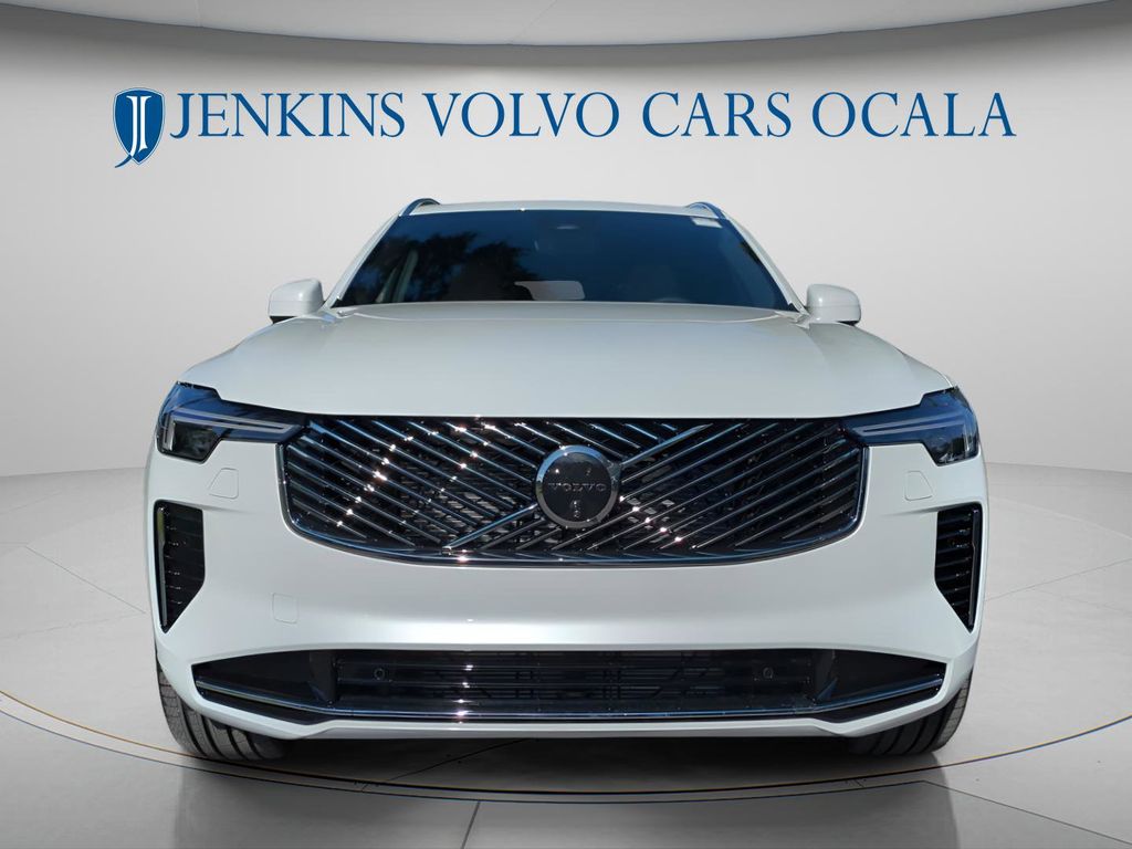 2026 Volvo XC90 Plus - Photo 8