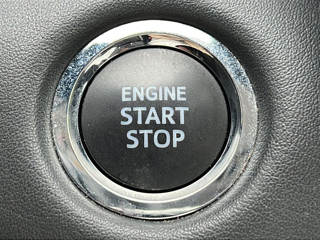 2023 Toyota Highlander XLE - Photo 23