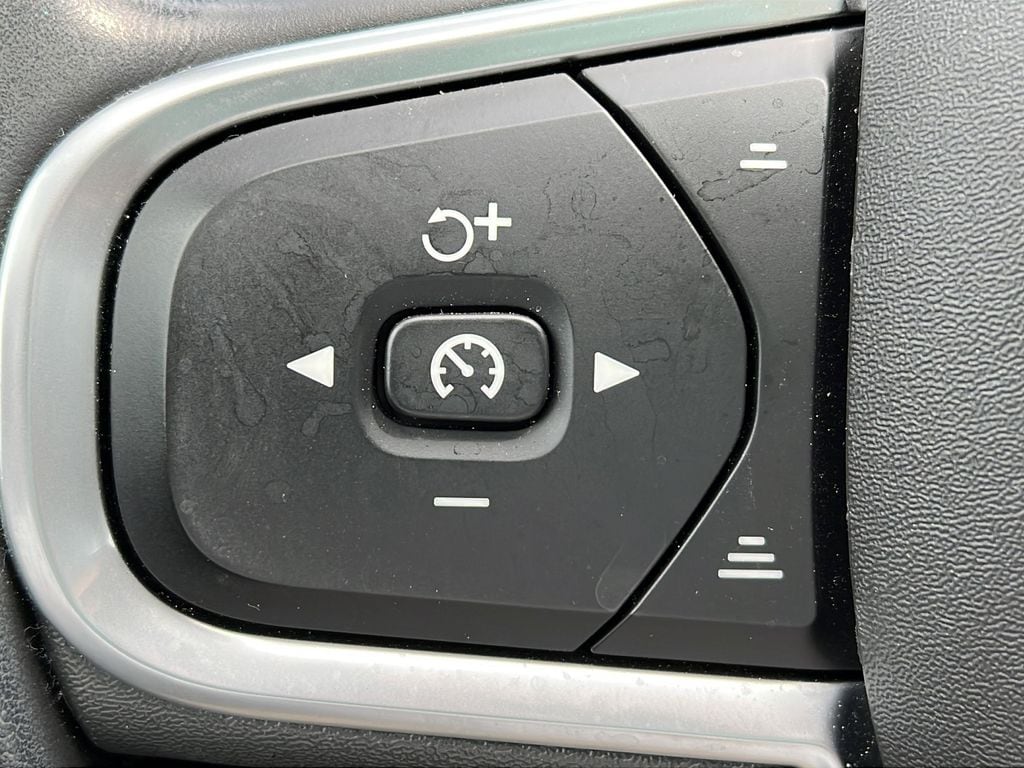 2020 Volvo XC60 Momentum - Photo 21