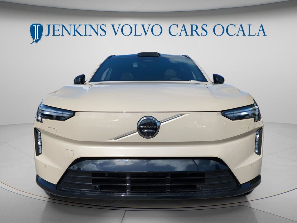 2025 Volvo EX90 Ultra - Photo 8