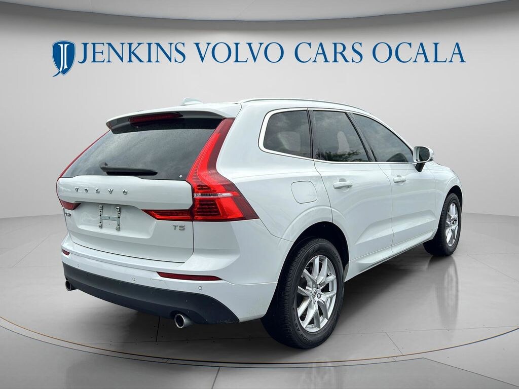 Used 2021 Volvo XC60 T5 Momentum SUV