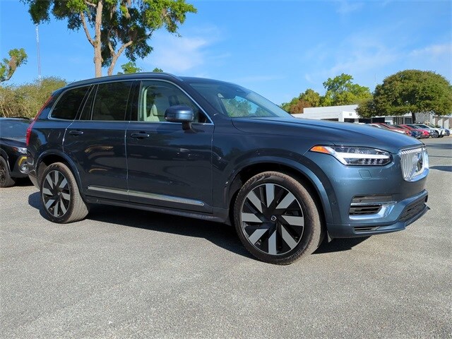 2023 Volvo XC90 Recharge Ultimate photo 2