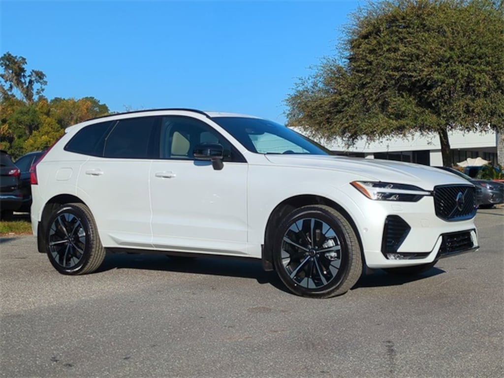 New 2026 Volvo XC60 B5 Plus SUV