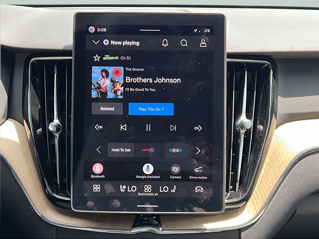2026 Volvo XC60 Core - Photo 17