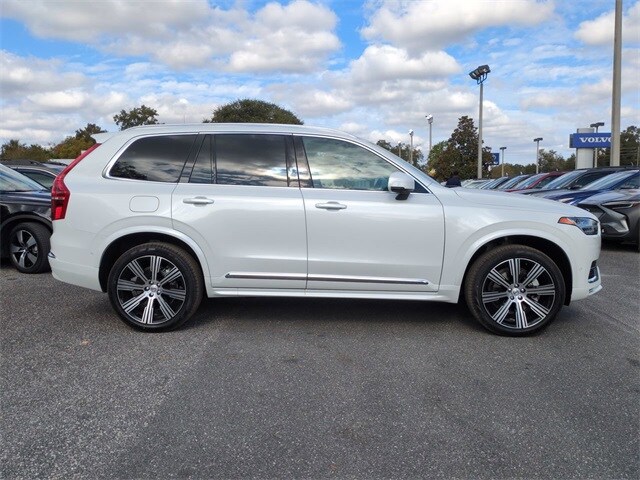 2025 Volvo XC90 Plus photo 3