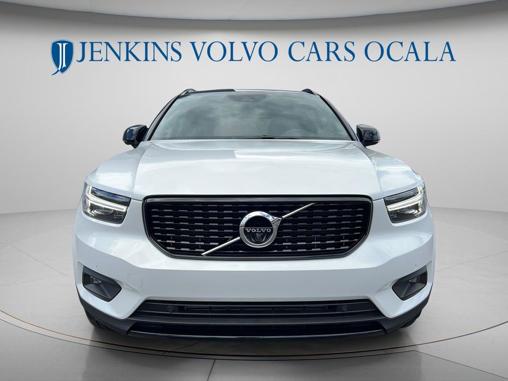 2022 Volvo XC40 R-Design - Photo 8