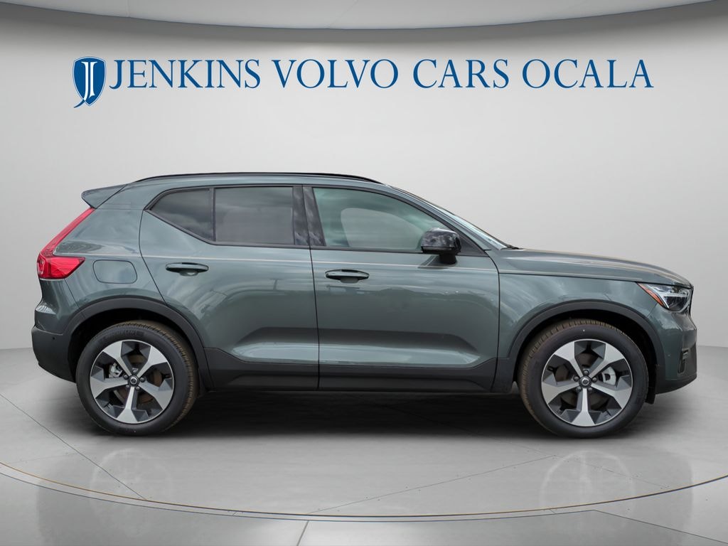 New 2026 Volvo XC40 B5 Plus SUV