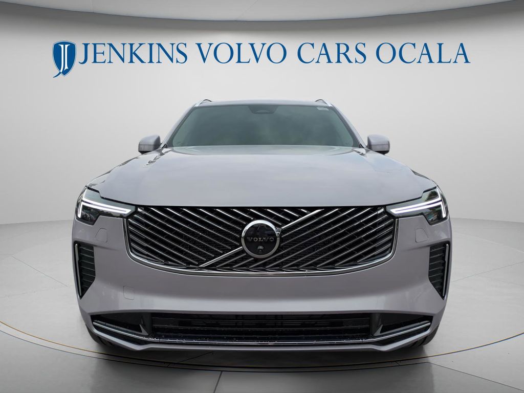 2026 Volvo XC90 Plus - Photo 8
