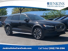 2025 Volvo V60 Cross Country B5 Ultra AWD Wagon