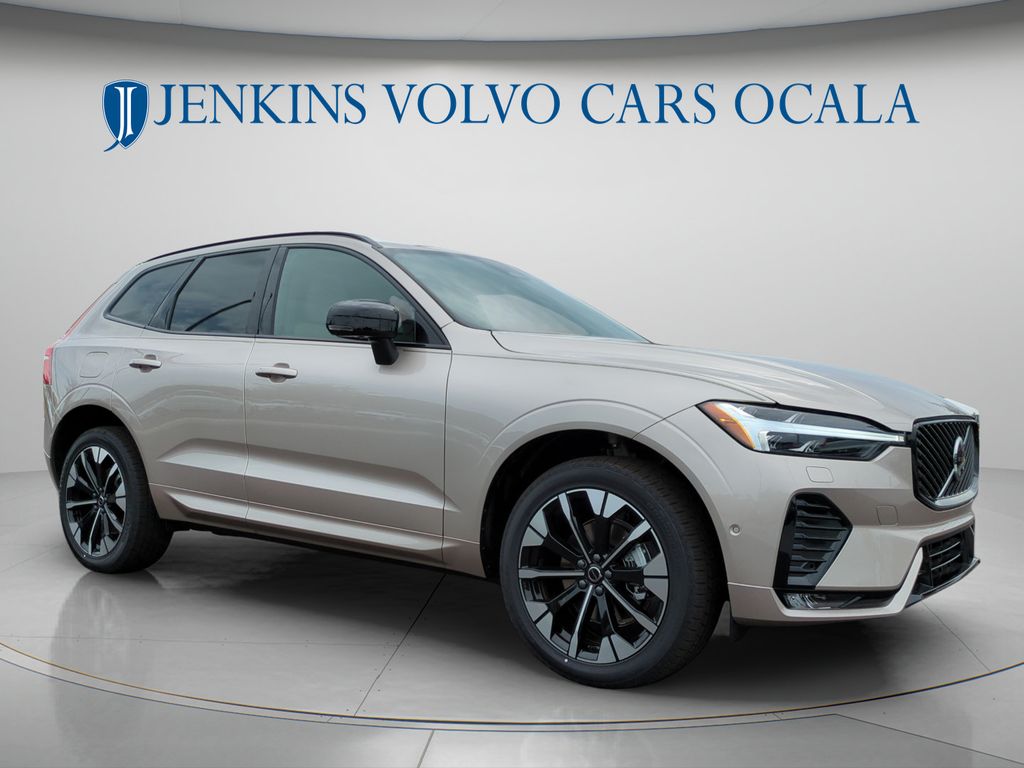 2026 Volvo XC60 B5 Plus