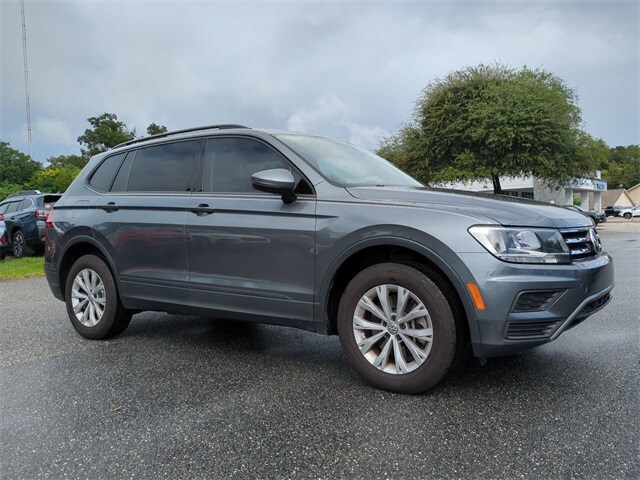 2020 Volkswagen Tiguan S photo 2