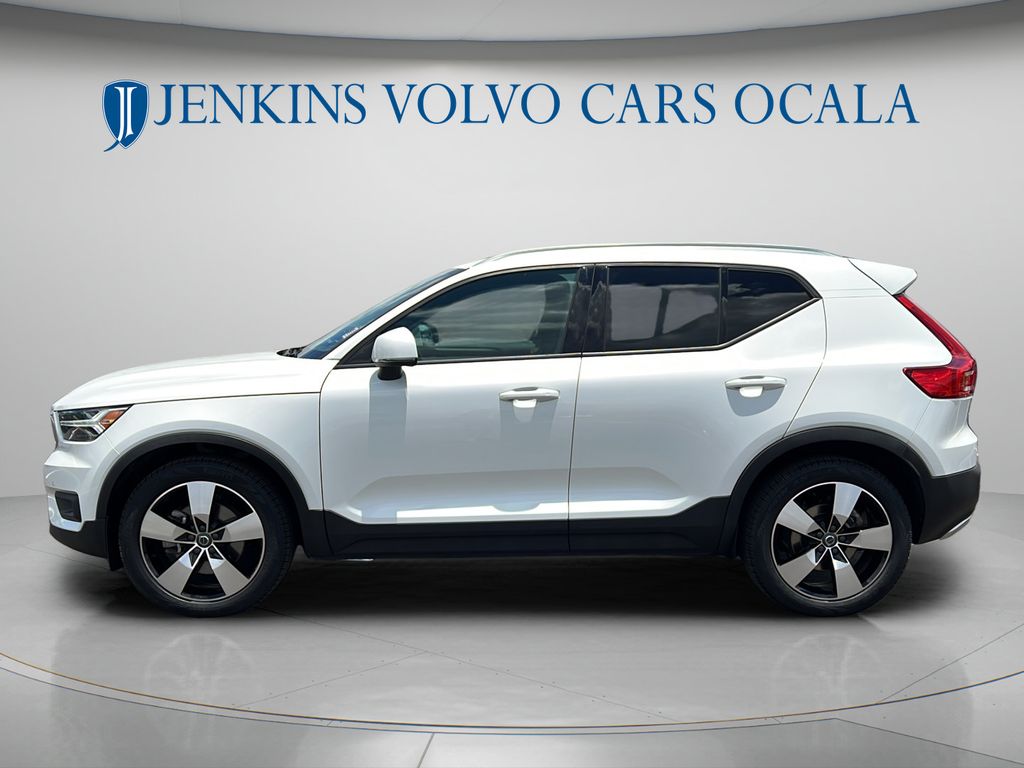 2021 Volvo XC40 Momentum - Photo 6