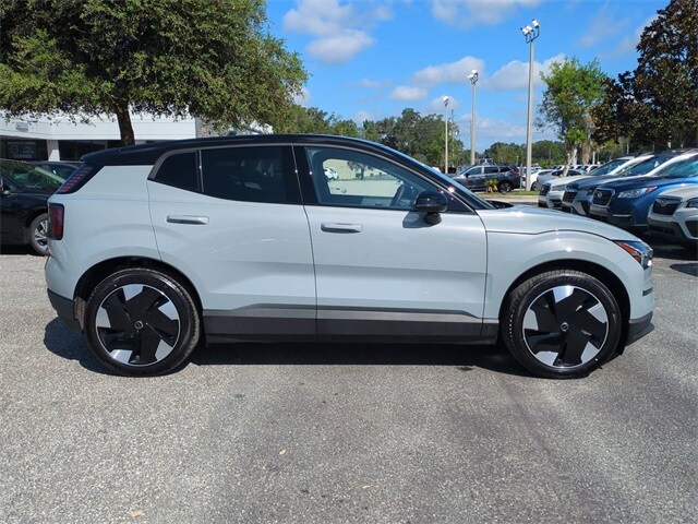 2025 Volvo EX30 Plus photo 3