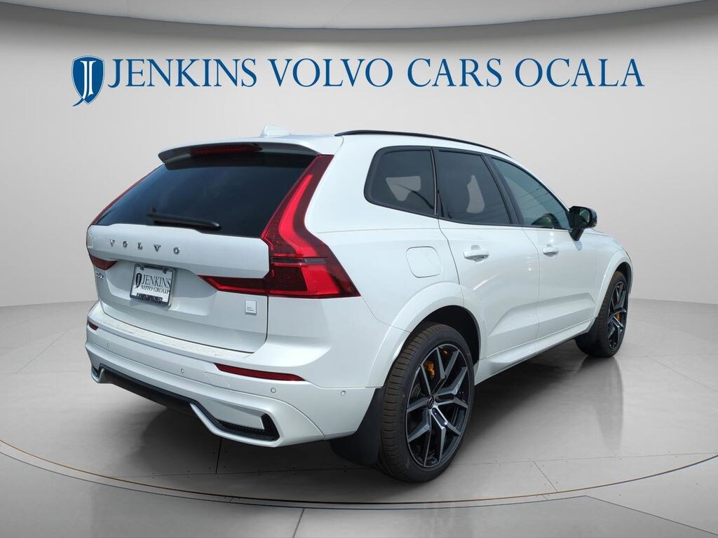 New 2026 Volvo XC60 plug-in hybrid T8 Polestar Engineered SUV