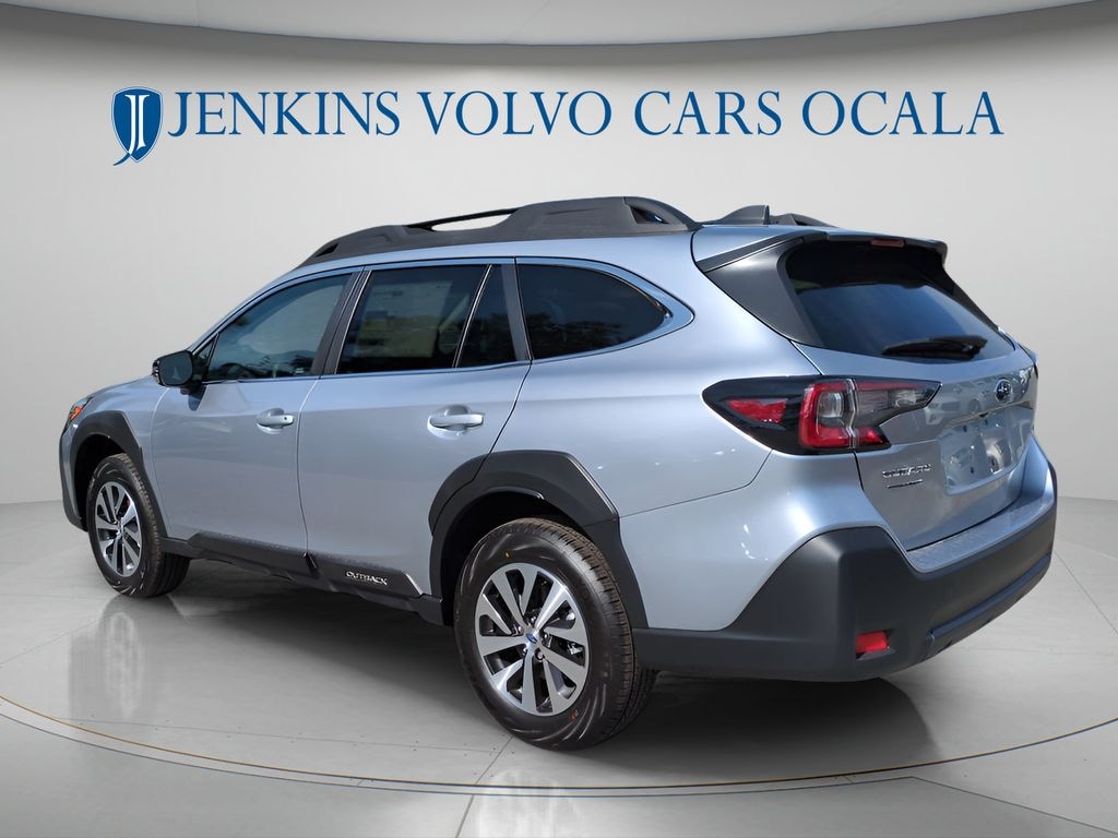 Used 2025 Subaru Outback Premium SUV