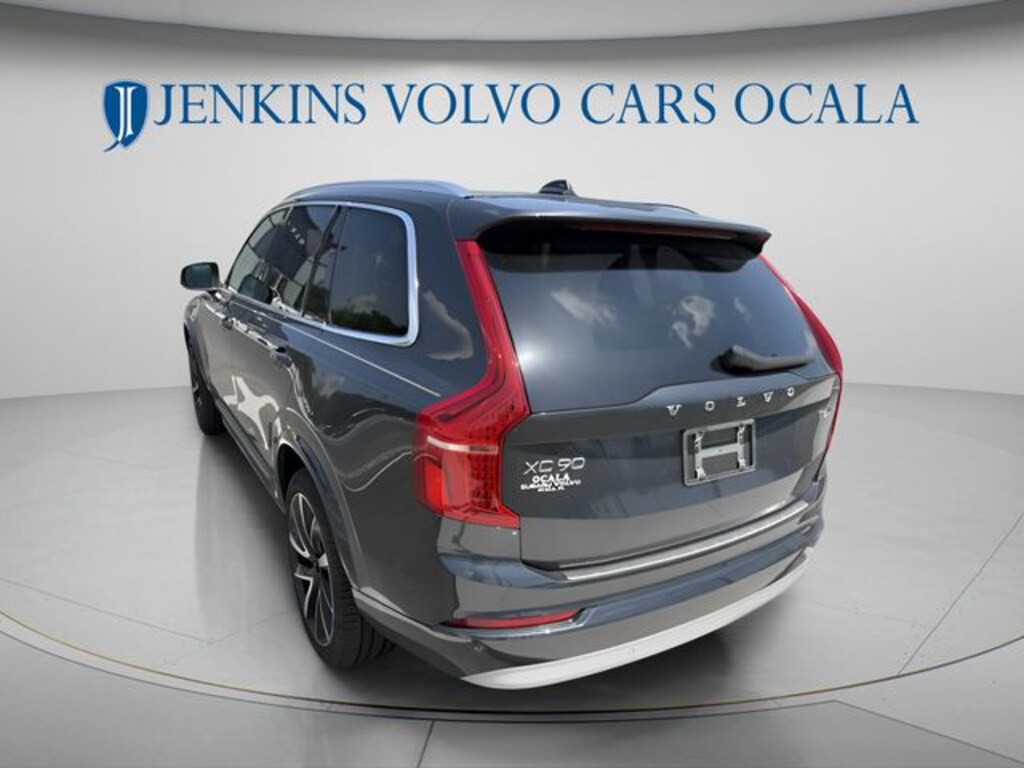 Used 2022 Volvo XC90 T6 Momentum SUV
