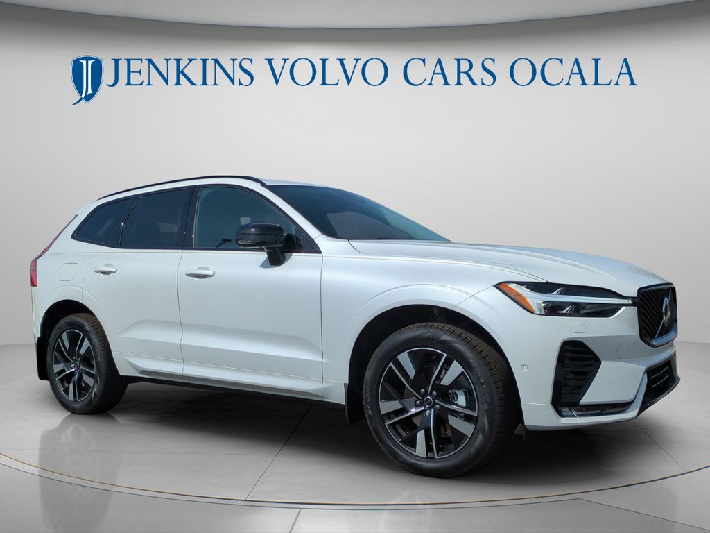 2026 Volvo XC60 B5 Plus