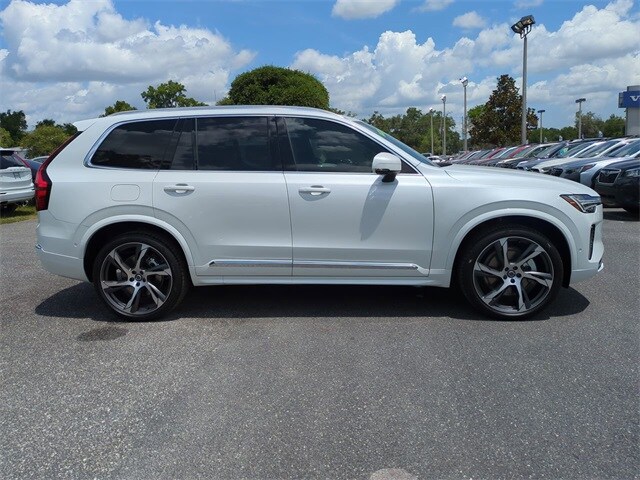 2025 Volvo XC90 photo 2