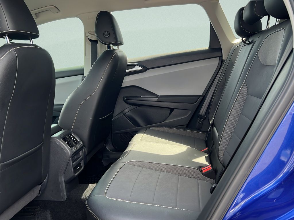 2022 Volkswagen Taos SE - Photo 13