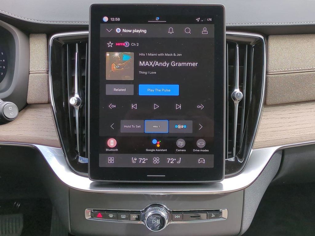2026 Volvo XC90 Plus - Photo 14