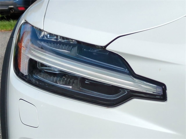 2026 Volvo V60 Cross Country Plus - Photo 10