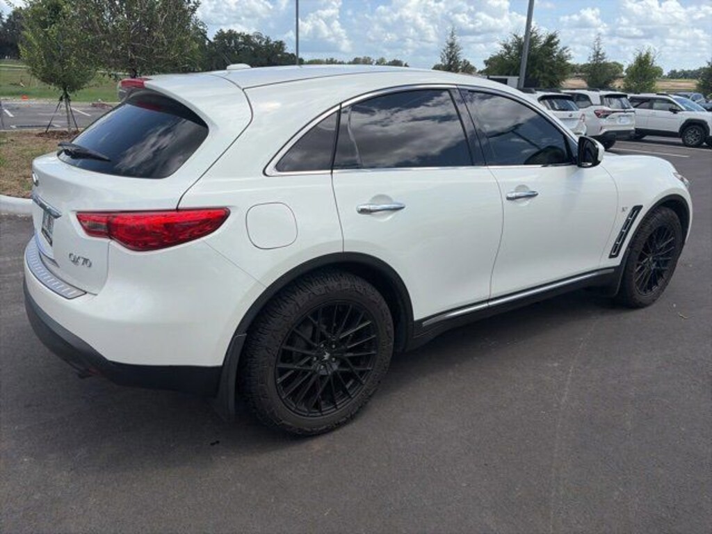 Used 2017 INFINITI QX70 Base SUV